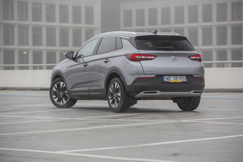 Opel Grandland X 1.2 Turbo - prawdziwy PeugOpel