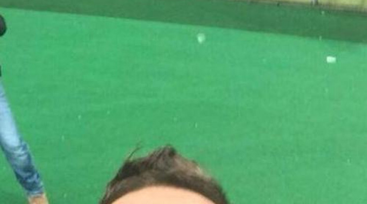Hoppá! Totti-selfie a pályán