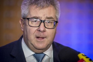 Czarnecki napisał o Róży Thun. Liderzy czterech grup chcą odwołania go za te słowa