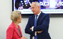 Neumann: Zachęcam kolegów z Nowoczesnej do większego spokoju