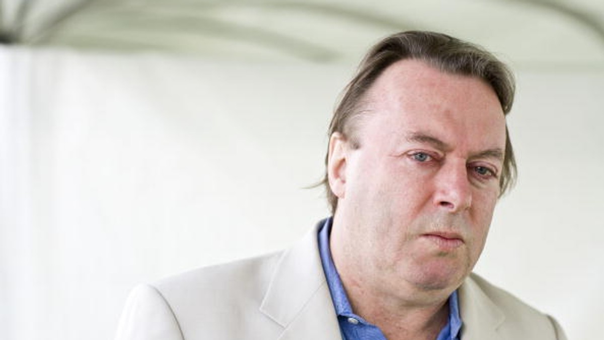 Christopher Hitchens — ateista, filozof, publicysta, zwolennik seksu oralnego i narzekania na kiepskich kelnerów. W 2010 r. dowiedział się, że cierpi na raka przełyku w zaawansowanym stadium. Dziennikarzowi "New York Timesa" opowiada o tym, jak zmieniło się jego życie i praca po diagnozie.