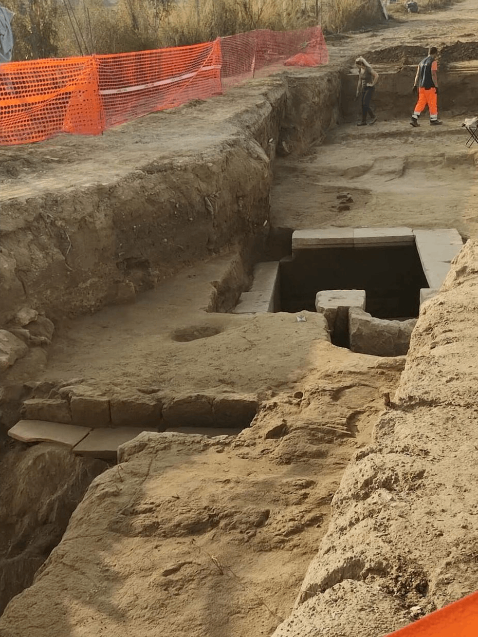 Archeológovia objavili 2-tisícročnú hrobku.