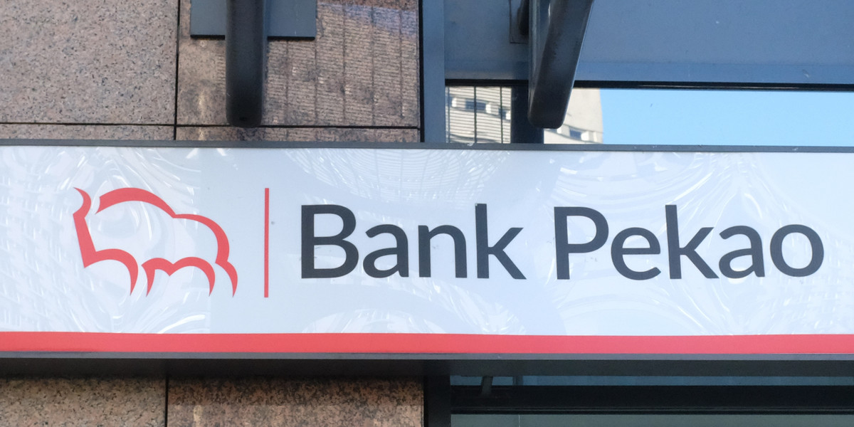 Bank Pekao SA ujawnił, ile wypłaca swoim prezesom. 