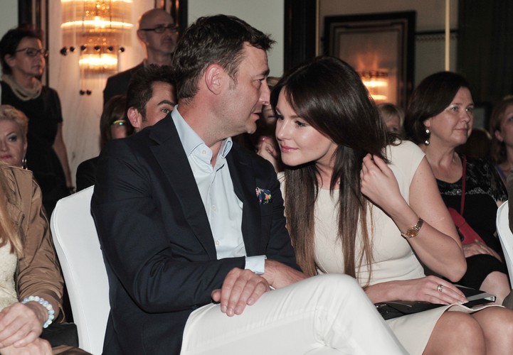 Jacek Rozenek z nową partnerką