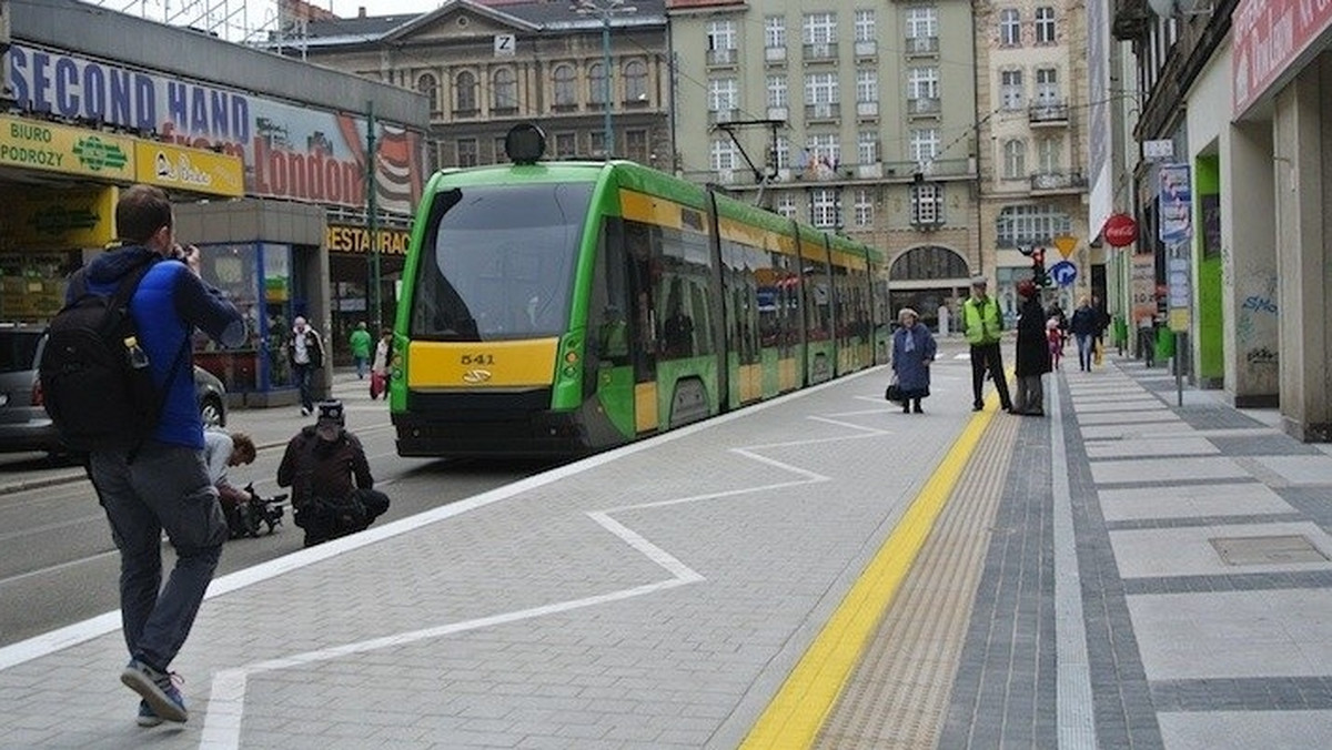 W Poznaniu powstaną kolejne przystanki wiedeńskie - to już (na szczęście) pewne. Nie wiadomo tylko, które powstaną w pierwszej kolejności. W decyzji mają pomóc sami mieszkańcy miasta, dlatego Zarząd Transportu Miejskiego zaprasza ich do konsultacji.