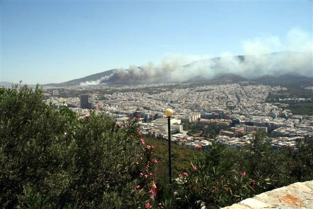 Galeria Grecja - Ateny - pożar zaczyna się niewinnie, obrazek 8