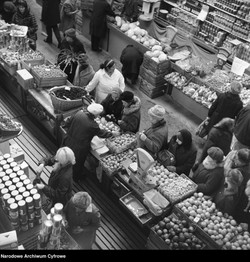 Tak się żyło w czasach PRL. Ten quiz wszystko Ci przypomni