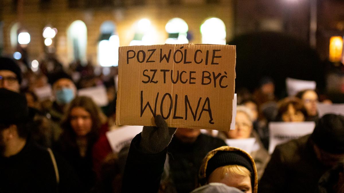 19.02.2022. Kraków,  Protest #teatrjestnasz, fot. Sylwia Penc