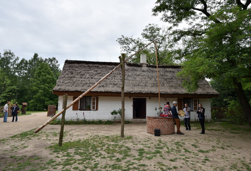 Skansen w ogrodzie botanicznym