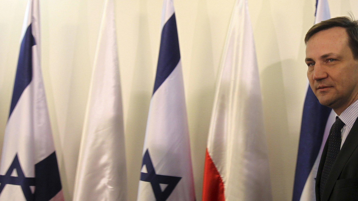 Polska jest krajem filosemickim, a z Izraelem łączą nas stosunki strategiczne - powiedział minister spraw zagranicznych Radosław Sikorski w obszernym wywiadzie, który ukazał się w niedzielę w anglojęzycznej edycji izraelskiego dziennika "Haarec".