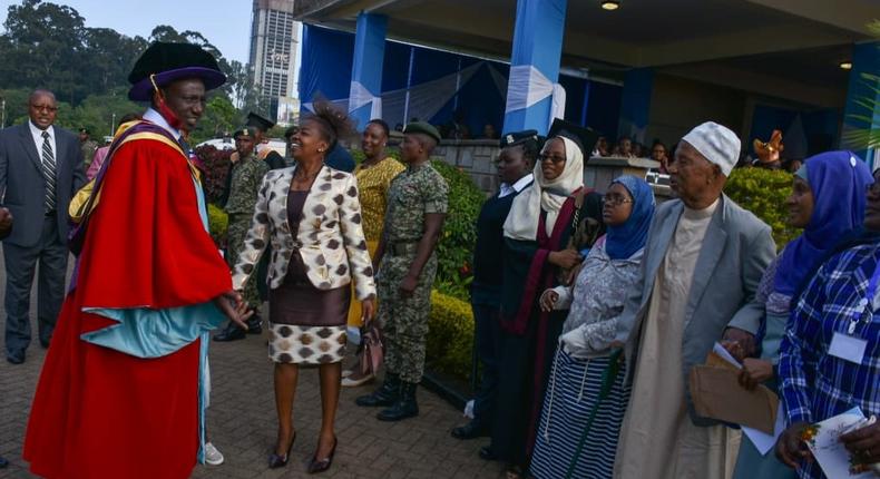 DP William Ruto with his wife Rachel after he graduated with a PhD at Nairobi University (twitter)