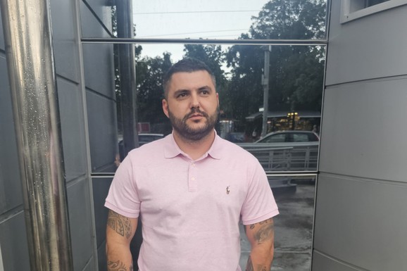 OTKRIVENA ISTINA O ASMINU DURDŽIĆU Isplivalo sve iz Elite 9 - ni Stanija, ni Aneli, evo za kojom starletom je odlepio