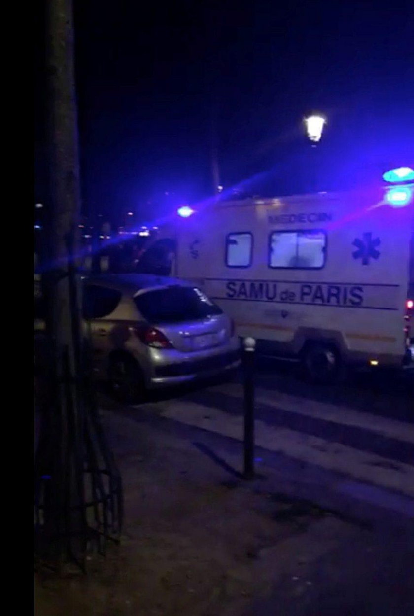 Nożownik zaatakował w Paryżu. Siedem osób jest rannych 