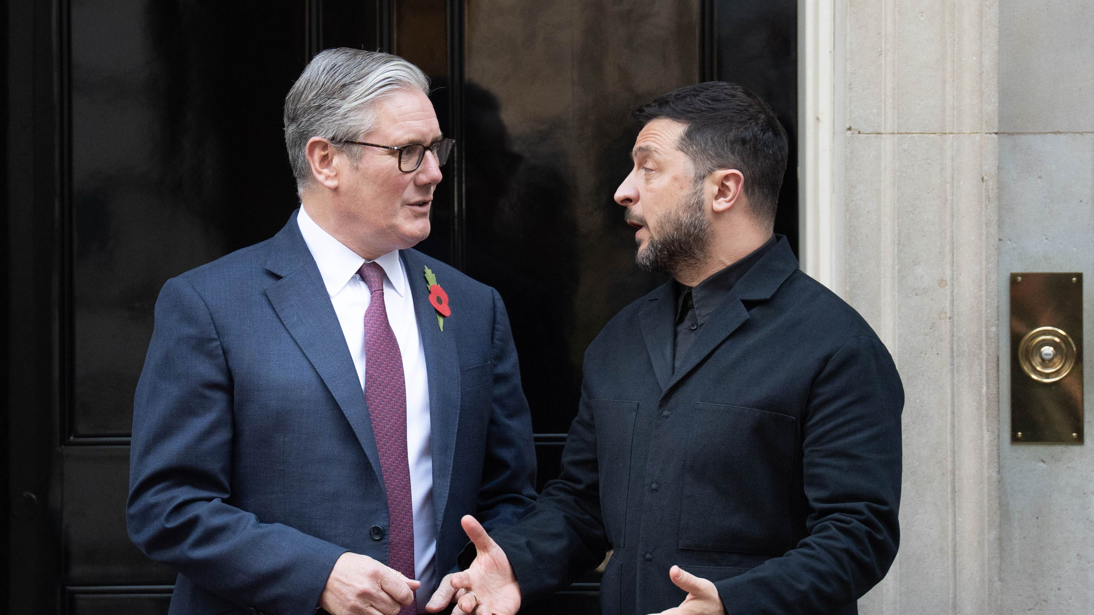 European leaders meet Zelensky Monday as Putin rejects peace plan