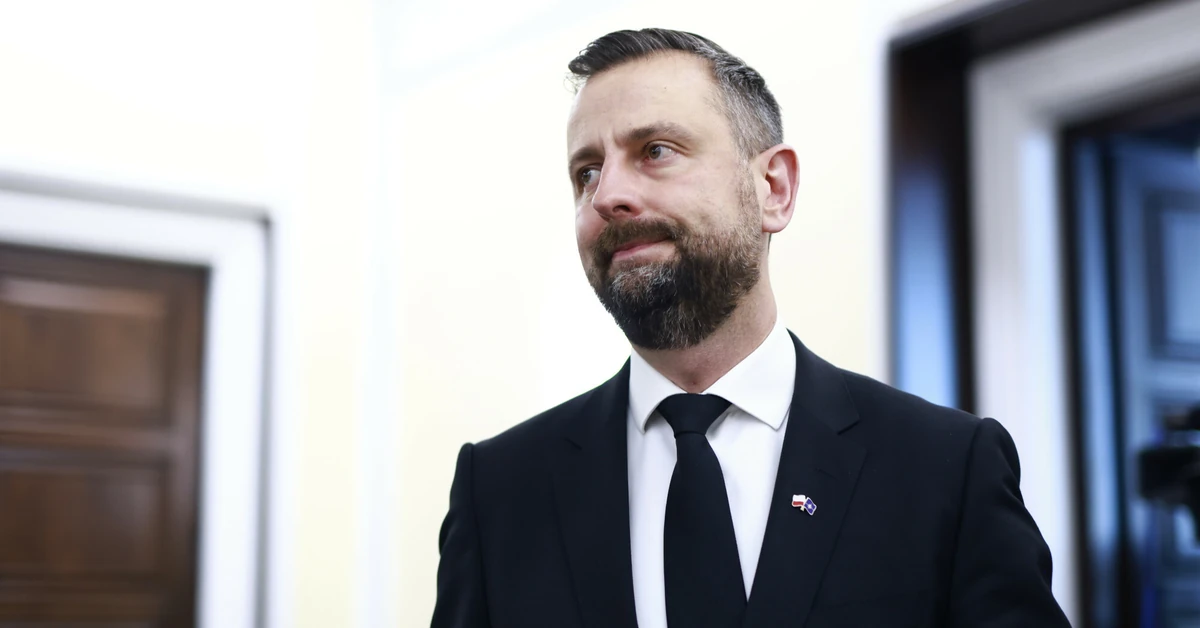 Co spadło w Osinach? Szef MON reaguje: To najprawdopodobniej dron