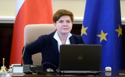 Premier o Holokauście: Twórcami obozów zagłady były nazistowskie Niemcy