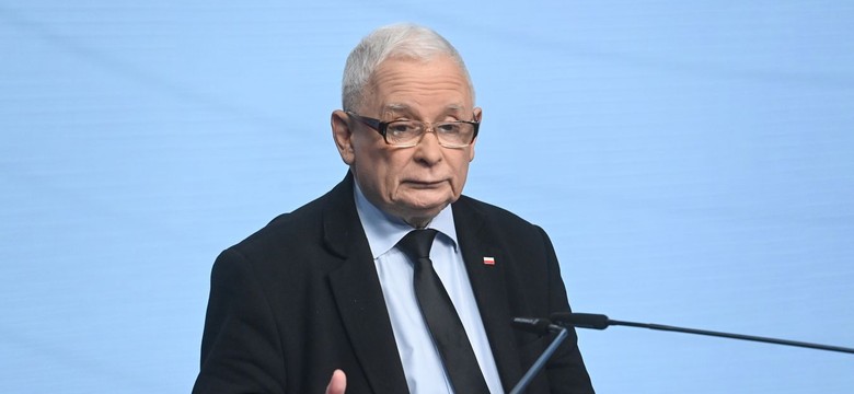 Zatrzymanie księdza. Jarosław Kaczyński grzmi i mówi o "torturach"