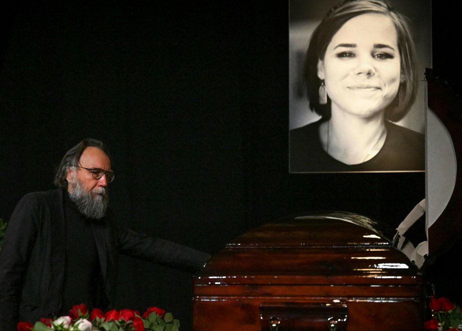 Ceremonia pogrzebowa Darii Duginy
