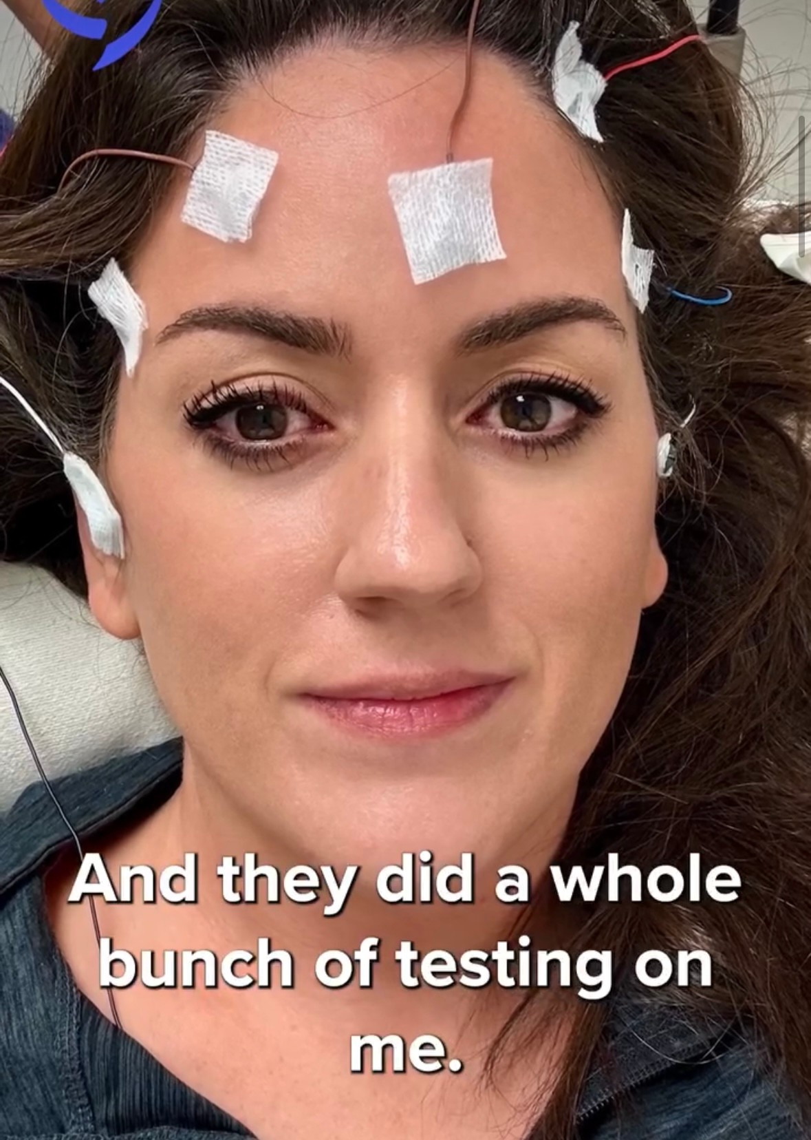 Courtney našli veľký nádor v hrudníku.