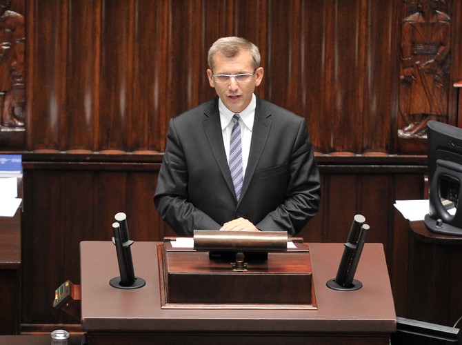 2. miejsce - Krzysztof Kwiatkowski (PO, dziś prezes NIK). 
Wyjątkowo pracowity i sprawny, także w kontaktach z opinią publiczną, co jest niezbędnym elementem skuteczności poselskiej pracy. O jego „mrówczej pracy” w Komisji Kodyfikacyjnej piszą prawie wszyscy sprawozdawcy - pisze 