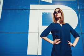 Toplotni talas i poslovni stil: Kako da izgledate kao milion dolara i na +40