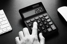 Nie 4 tys., a 7 tys. zł zasiłku pogrzebowego od 2026 r. Długo wyczekiwana waloryzacja wchodzi w życie