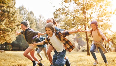 Czy dzieci w podstawówce mają za dużo materiału? Rodzice biją na alarm