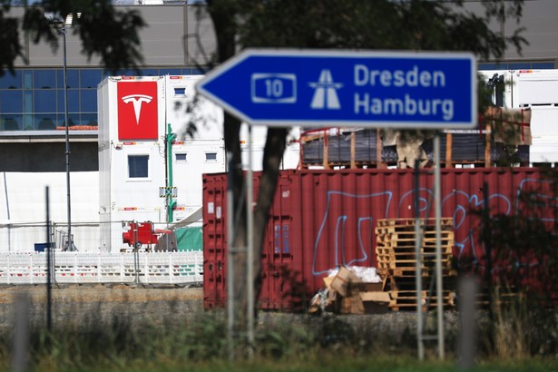 Budowa fabryki Tesli w Gruenheide, Niemcy.