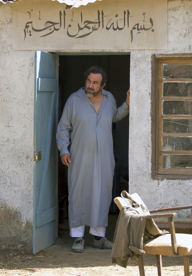 Kadr z serialu "Dom Saddama"