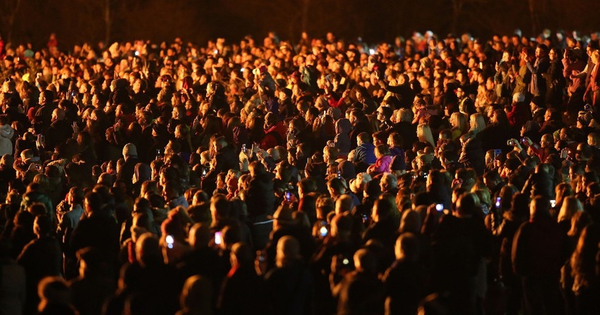 Veliki broj ljudi posmatrao je ovaj neverovatan prizor