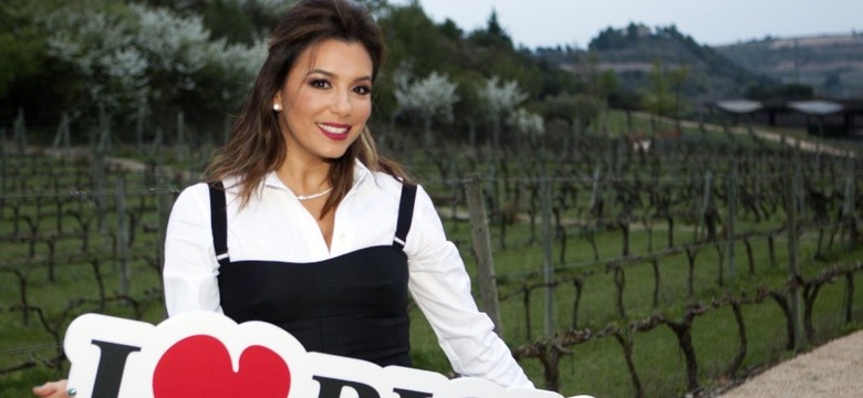 Obrosła w tłuszczyk? Tak naprawdę wygląda 42-letnia Eva Longoria. FOTO