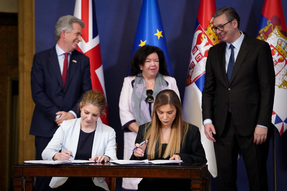 Potpisivanje ugovora o inovativnim lekovima RFZO I AstraZeneka