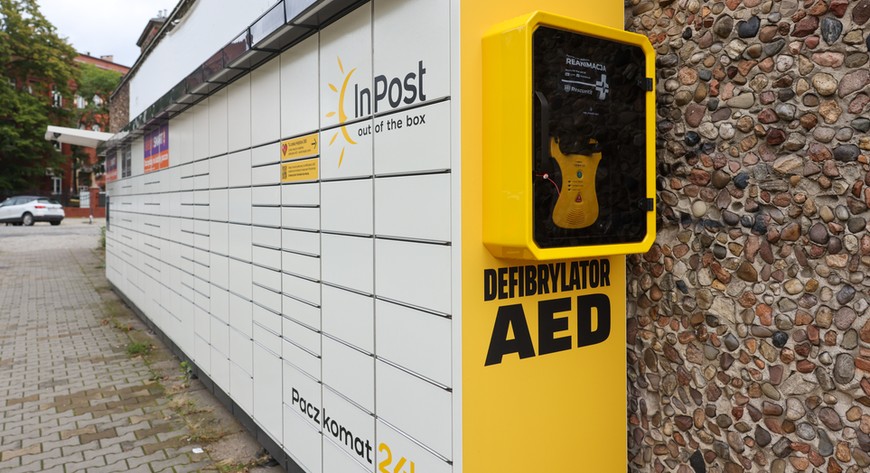 Stacje Helpbox 365 będzie można znaleźć na ścianach bocznych wybranych paczkomatów InPost - na osiedlach, w centrum miasta, przy sklepach i stacjach benzynowych.