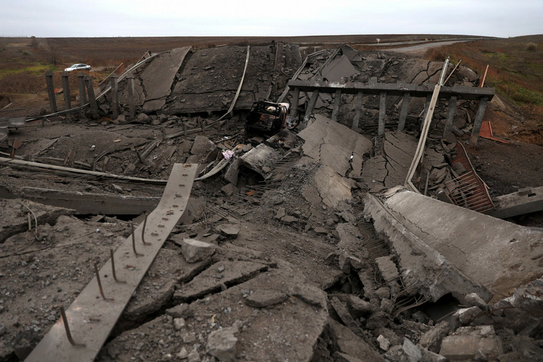 Zniszczony most w obwodzie chersońskim, 13 listopada 2022 r.