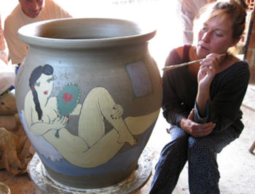 U selu Zlakusa kod Užica u toku je 19. Međunarodna kolonija umetničke keramike na kojoj učestvuje deset umetnika iz celog sveta