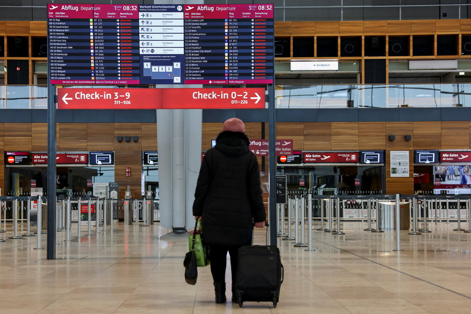 Pustki na berlińskim lotnisku z powodu strajku pracowników ochrony