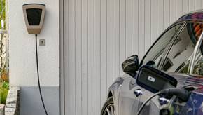 Beliebte Wallboxen von KEBA im Vergleich: Aus der Wand einfach das Auto laden
