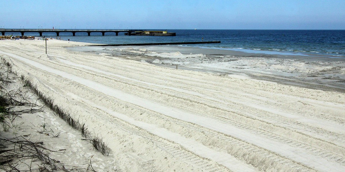 Poszerzają plaże w Kołobrzegu