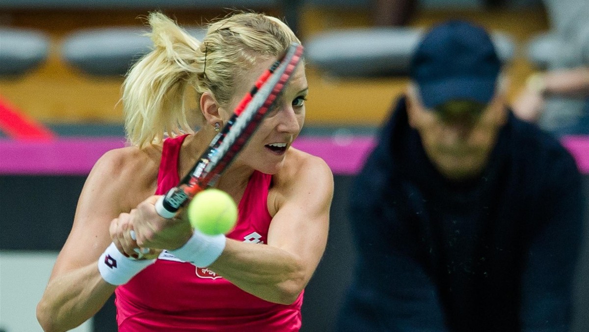 Polki szturmują turniej w Tiencinie. W 1. rundzie turnieju rangi WTA International Urszula Radwańska pokonała Nadiję Kiczenok 6:4, 6:0. We wtorek jeszcze mecz rozstawionej z dwójką, ale już najwyżej notowanej Agnieszki Radwańskiej z ukraińską kwalifikantką Olgą Sawczuk.