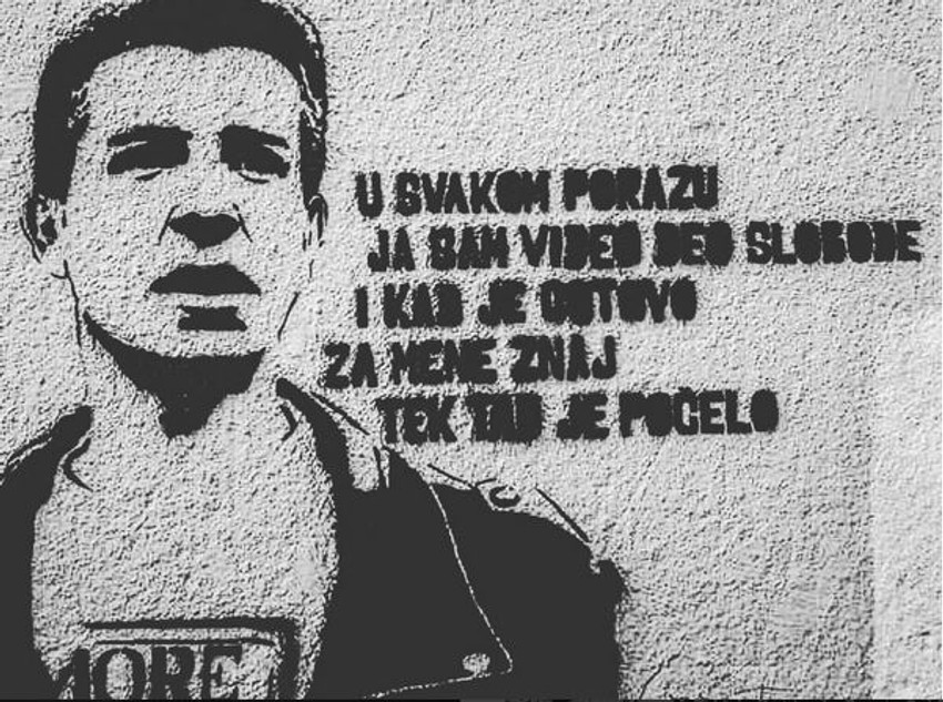 Grafit posvećen Milanu Mladenoviću