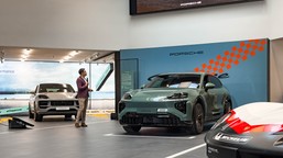 nowy suv wjeżdża do polski. ma 1156 km i tyle kosztuje