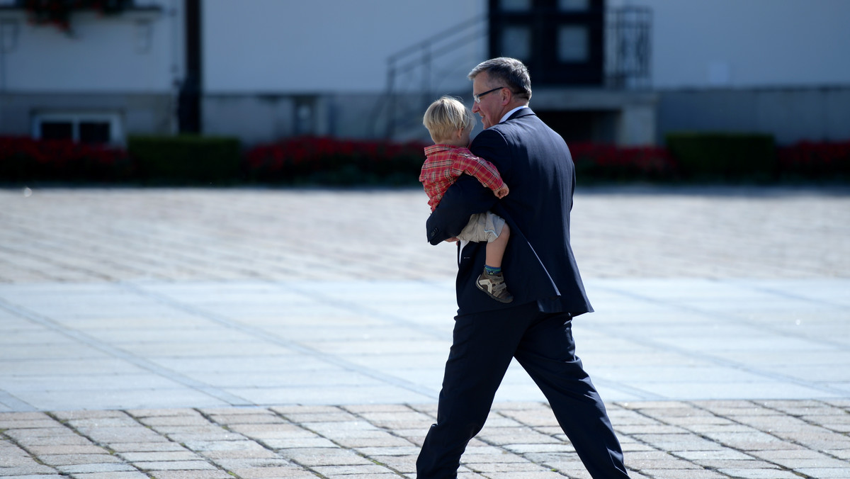 Prezydent Bronisław Komorowski z wnukiem Kubą