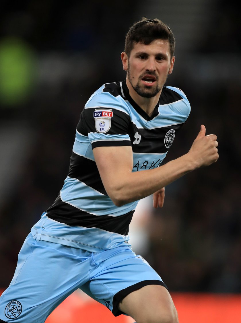 Queens Park Rangers v Aston Villa - Sky Bet Championship - Loftus Road