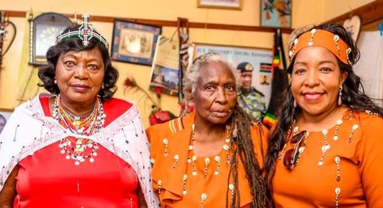 From left: Former First Lady Mama Ngina Kenyatta, Mau Mau veteran Mary Muthoni Wa Kirima and Nairobi gubernatorial aspirant Agnes Kagure at the home of the freedom fighter in Kamakwa, Nyeri County on April 2, 2022. Photo by Nation.Africa