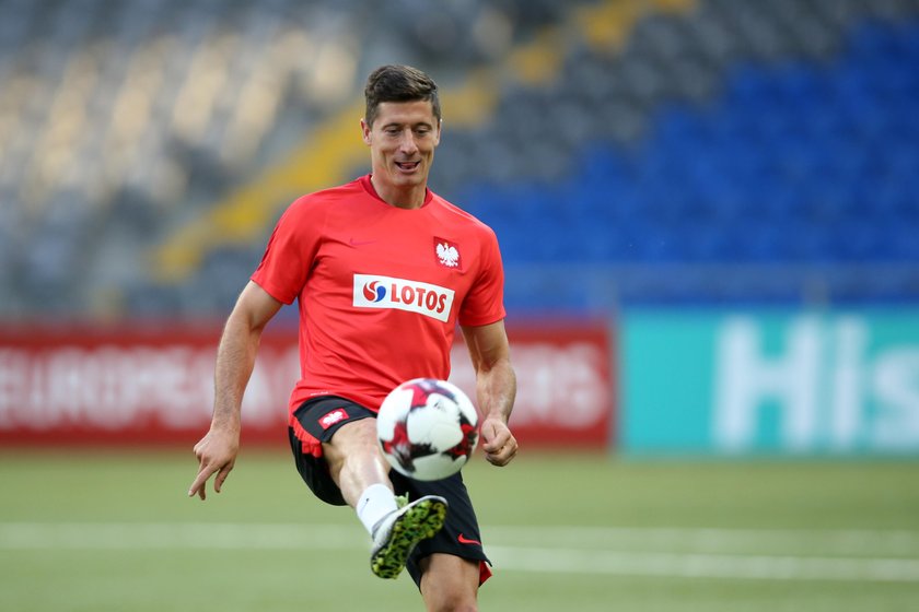 Robert Lewandowski trenuje indywidualnie