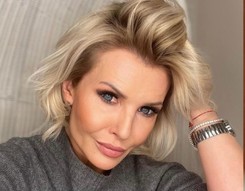 Joanna Racewicz pokazała, co piszą do niej hejterzy. 'Stara d**a'. Zaapelowała do 'sióstr' [FOTO]