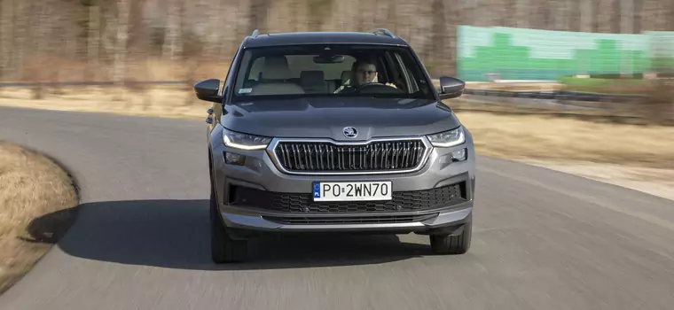 Duży, rodzinny SUV Skody z dieslem i "automatem". Świetny zestaw, ale czy 150 KM to nie za mało? [TEST]