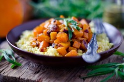 Dobre pomysły na tani obiad. Wydasz tylko 10 złotych [4 PRZEPISY]