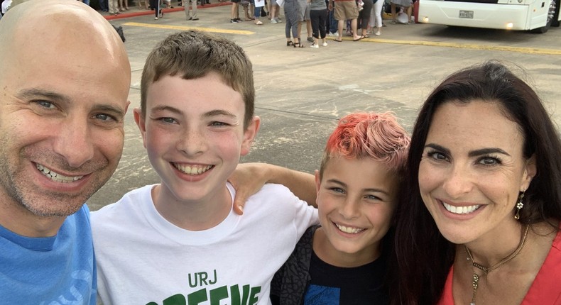 Sammy next to his dad and Frankie next to his mom.Courtesy of the Berko family