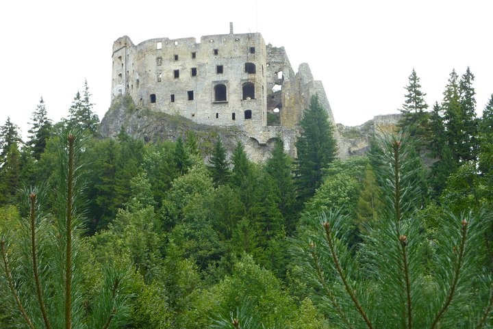 Hrad Likava, kde majú strašiť duše trestaných väzňov.